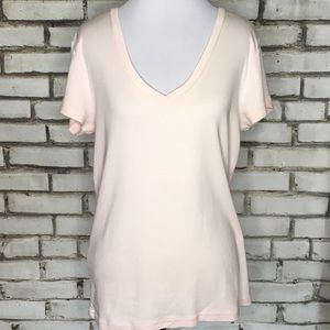 Vineyard Vines Tops - π¦ Vineyard Vines V-Neck T Large Vineyard Vines Tops - π¦ Vineyard Vines V-Neck T Large